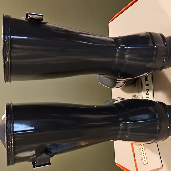 Hunter Black Rain Boots - Picture 5 of 6